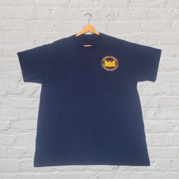 New York State Capitol T-shirt "Restoring a Landmark" 2011-2012 (XL) - Picture 1 of 3